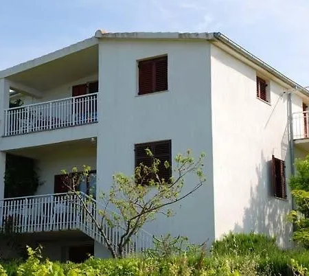 In With Seaview, Terrace, Air Condition, Wifi